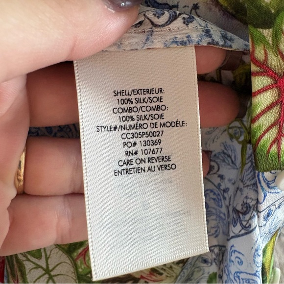 Alice + Olivia "Willa" silk fruit Patterned Puff Sleeve Blouse - Picture 6 of 7